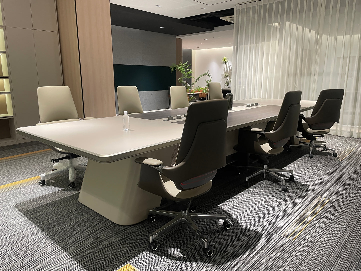 Horizon Series Dual-Tone Executive Conference Table