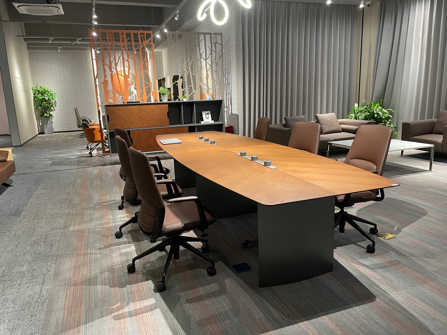 Heritage Series Boat-Shaped Executive Conference Table