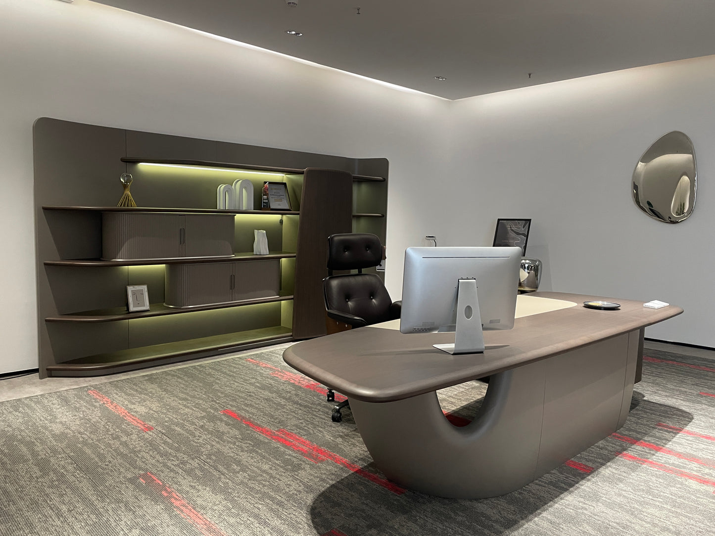 Fluid Sculptural Executive Desk | Modern Cantilevered CEO Workstation