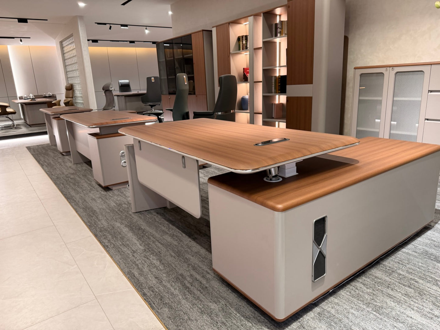 Modern Metallic Trim Executive Desk | L-Shaped Manager Workstation with Cable Management