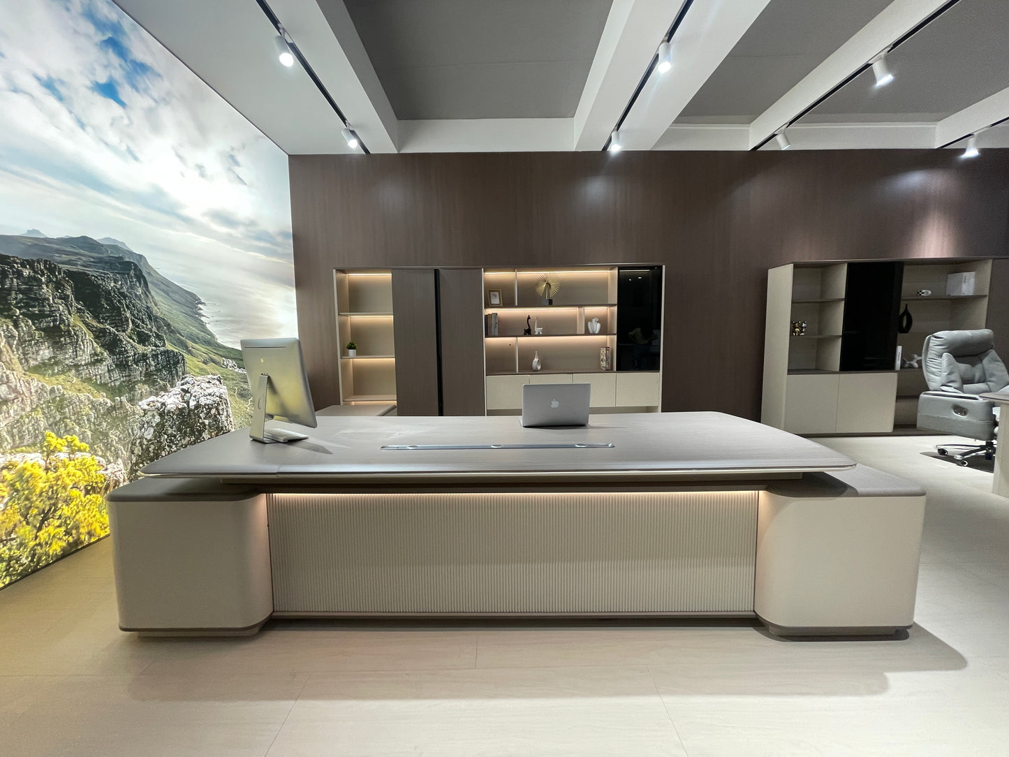 Premium Minimalist CEO Desk | Commercial-Grade MDF Office Furniture